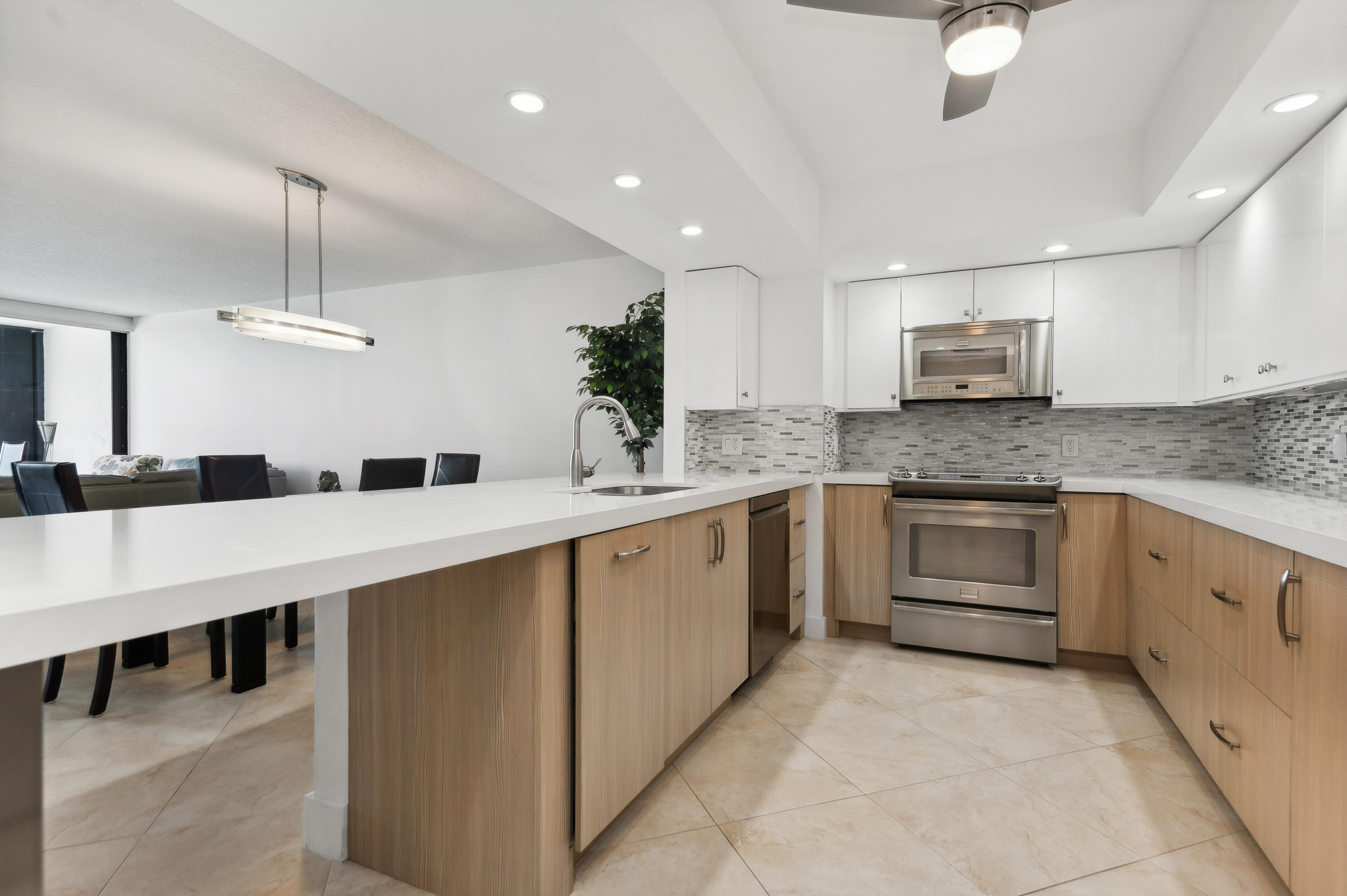 Property Photo: 4748 S Ocean Boulevard 306 FL 33487