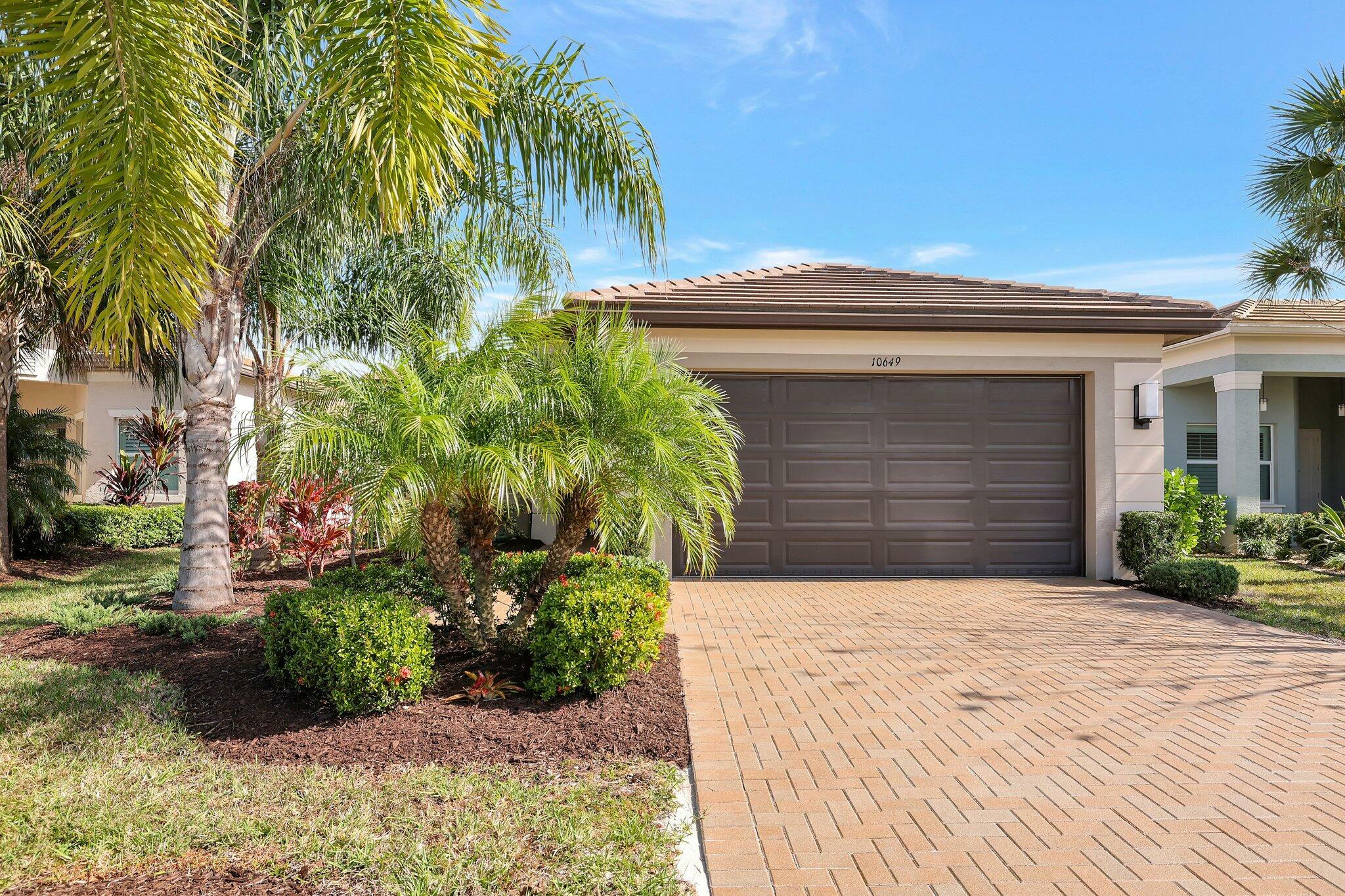 Property Photo:  10649 SW Sunray Street  FL 34987 