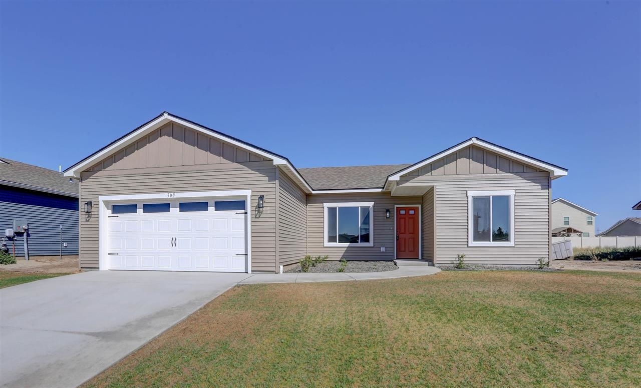Property Photo:  418 N Herald Rd  WA 99206 