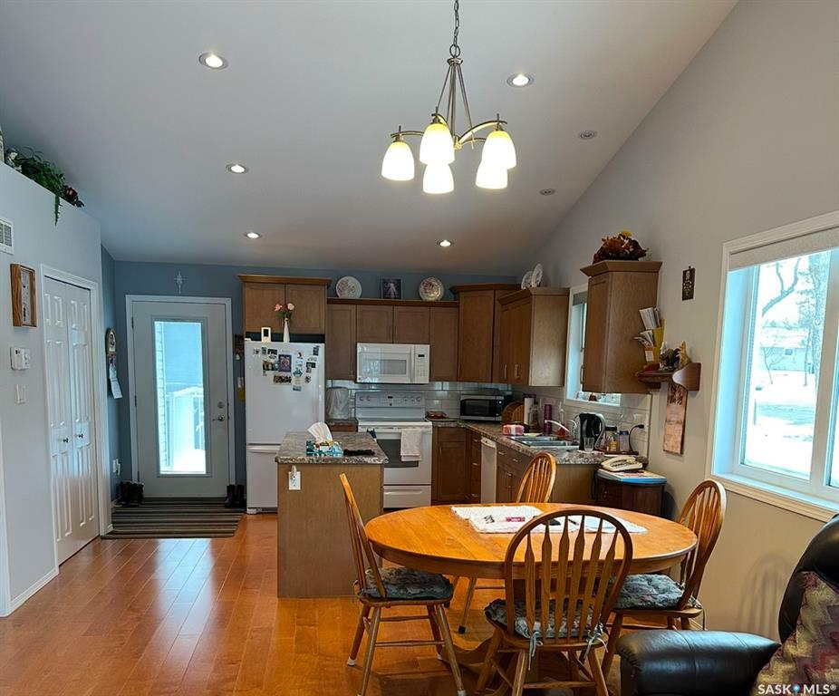 Photo de la propriété: 401 3rd Avenue E 3 SK S0H 0B0