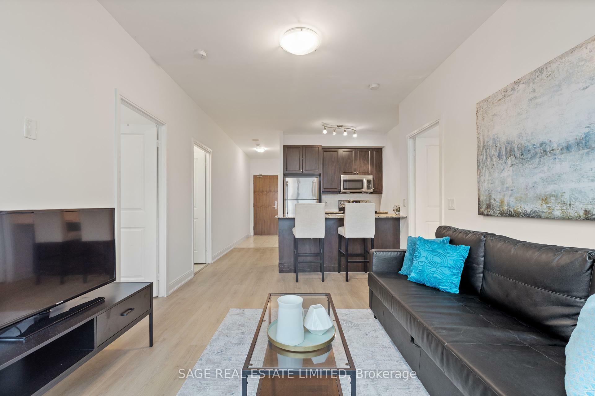 Property Photo: 88 Broadway Avenue 1301 ON M4P 0A5