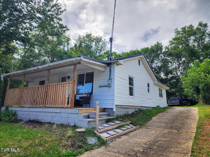 417 East Bernard Avenue  Greeneville TN 37745 photo