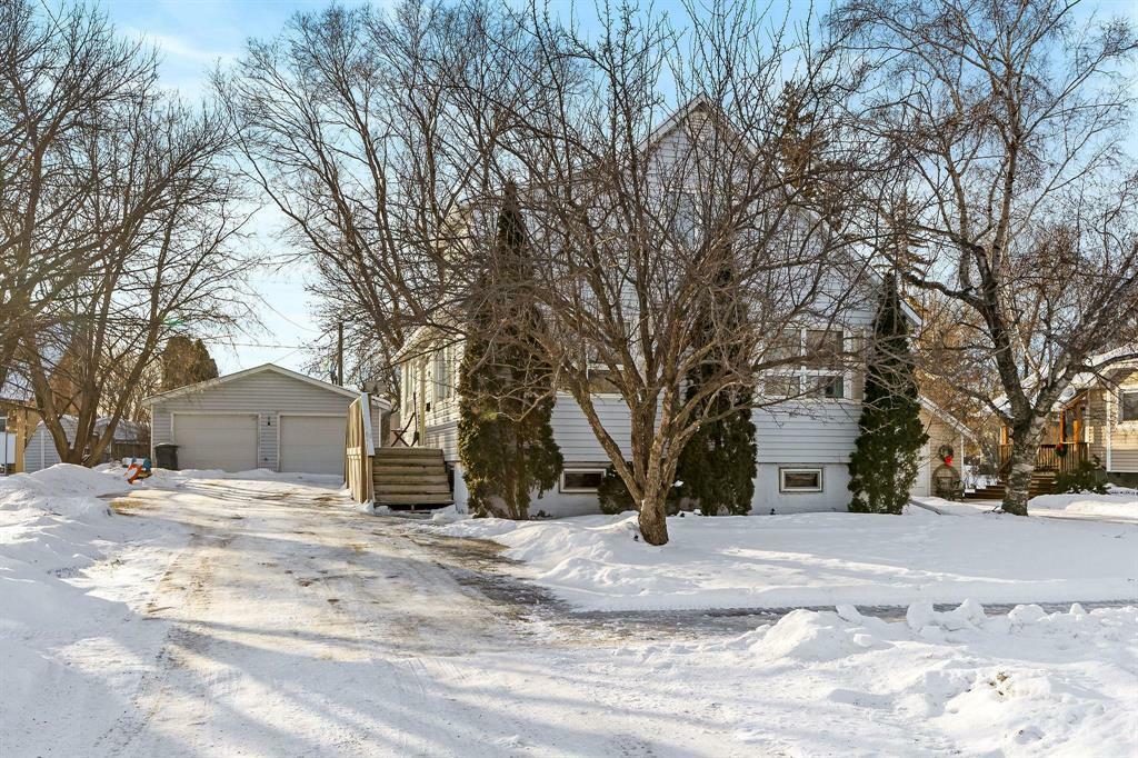 218 Boyne Avenue West  Morris MB R0G 1K0 photo