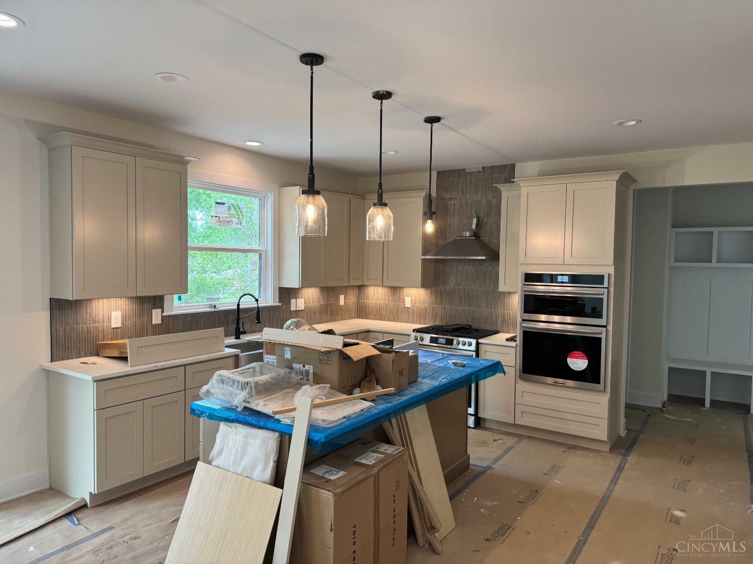 Property Photo: 7840 Pfeiffer Road OH 45242
