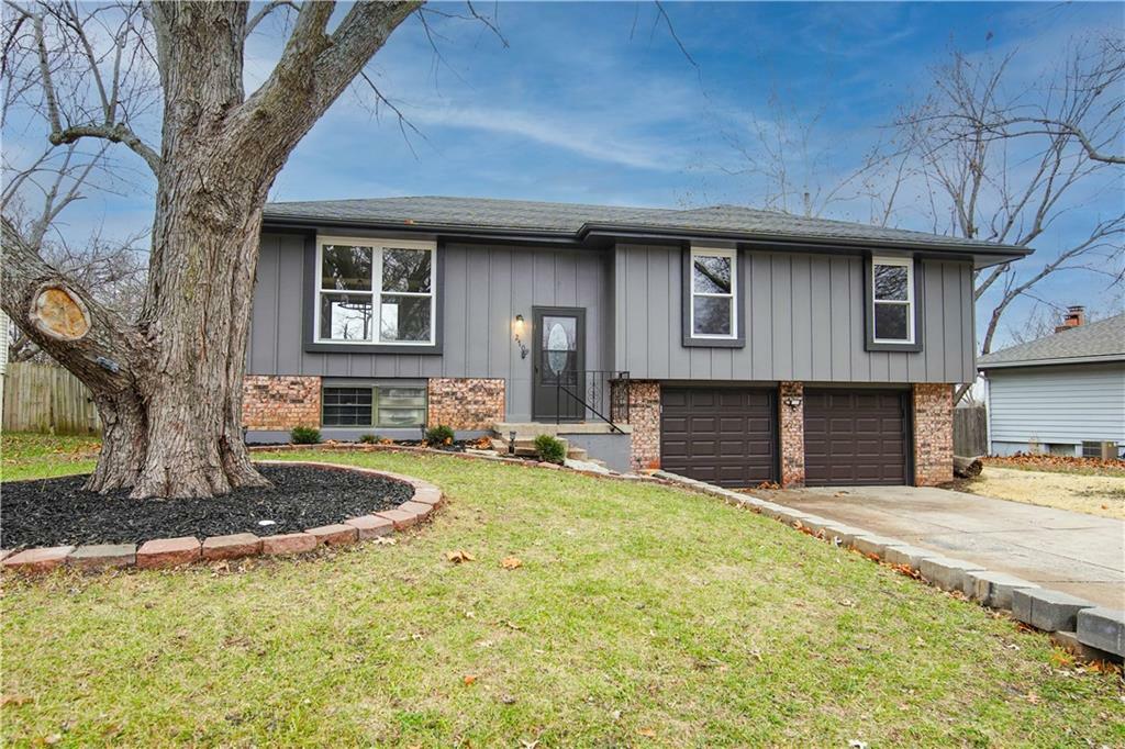 Property Photo: 2709 SE 4th Street MO 64014