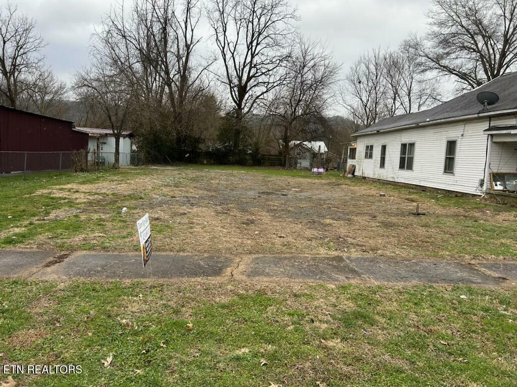 Property Photo:  407 Exeter Ave  KY 40965 