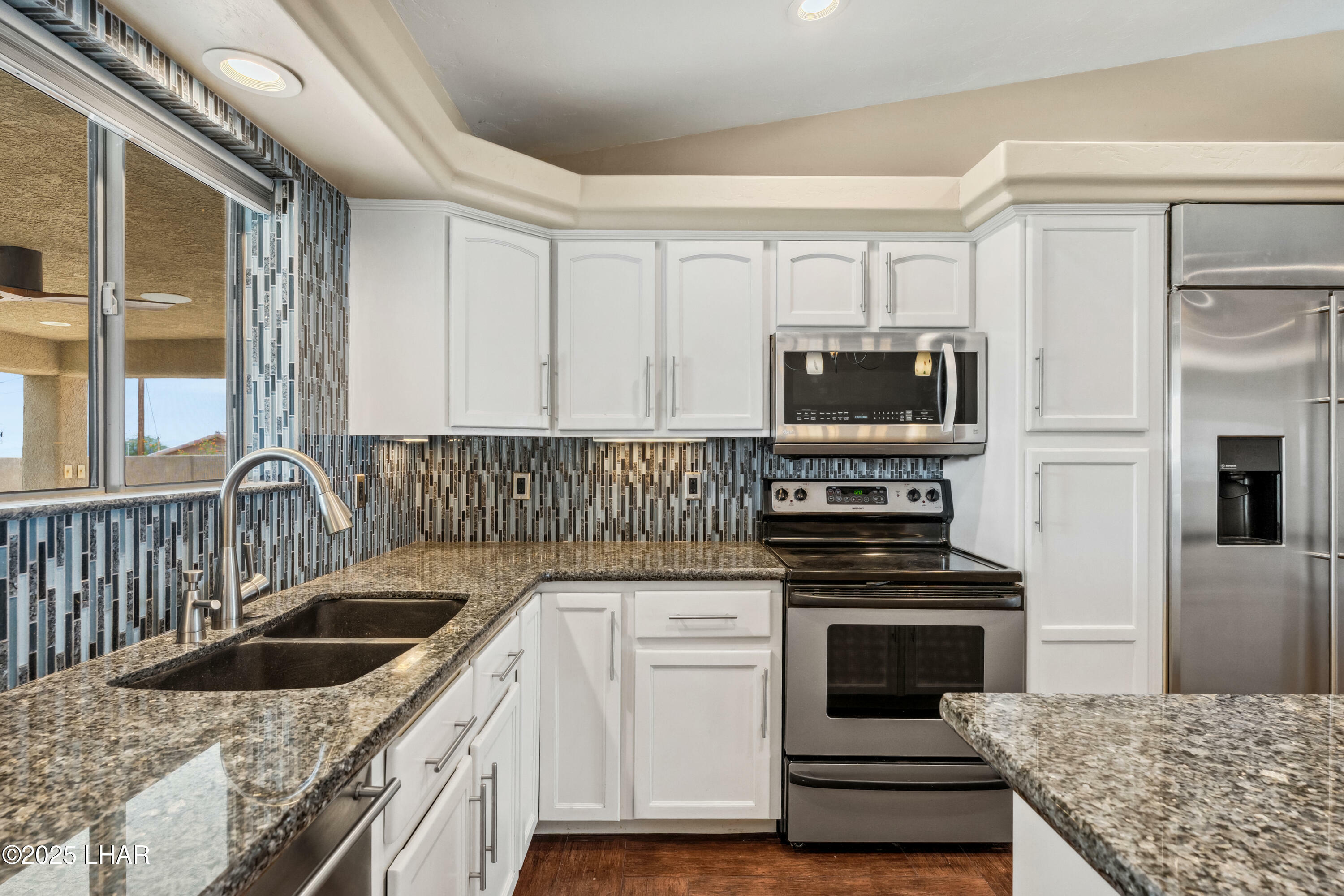 Property Photo: 4330 Trotwood Dr AZ 86406