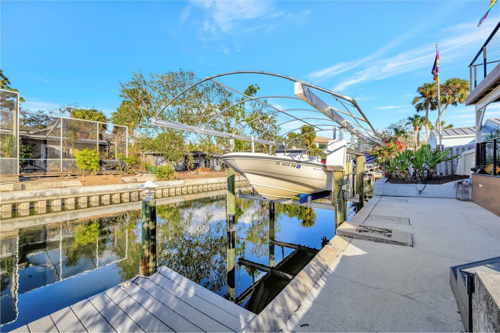 Property Photo: 521 Cummings Street FL 34242