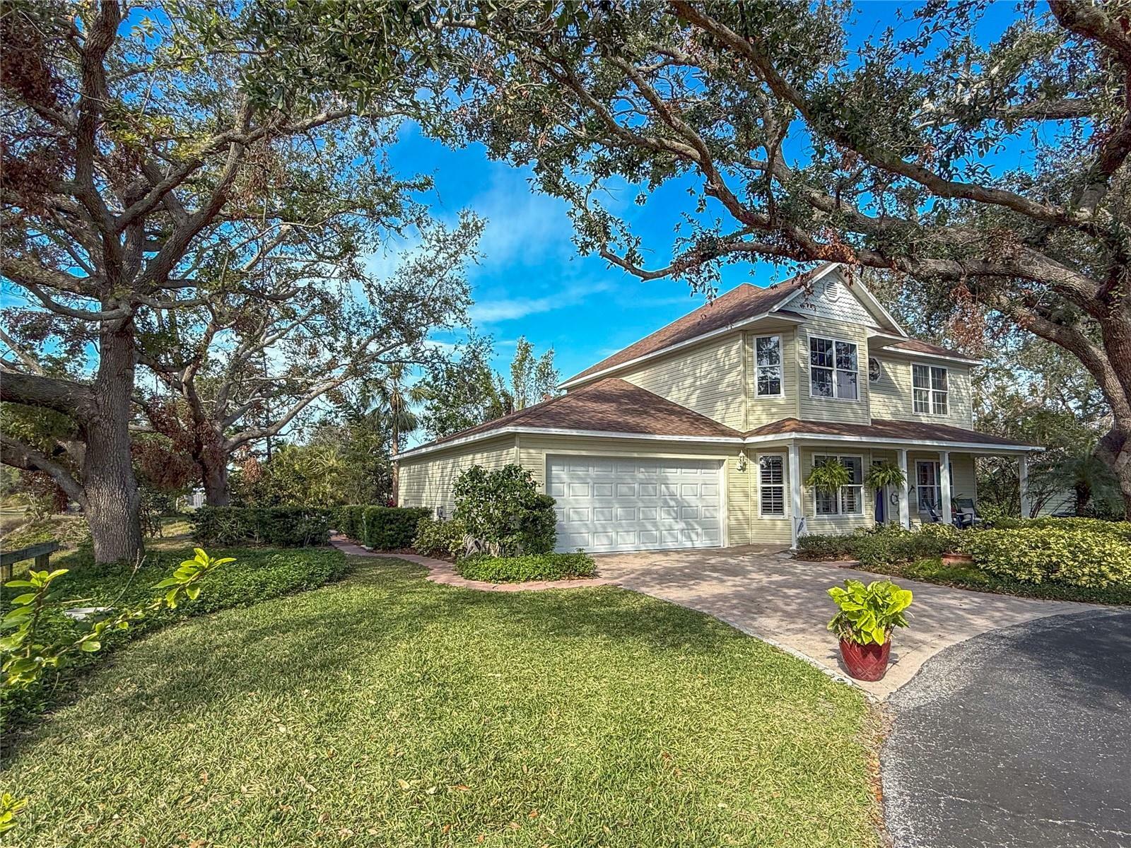 Property Photo:  6516 23rd Avenue Drive W  FL 34209 