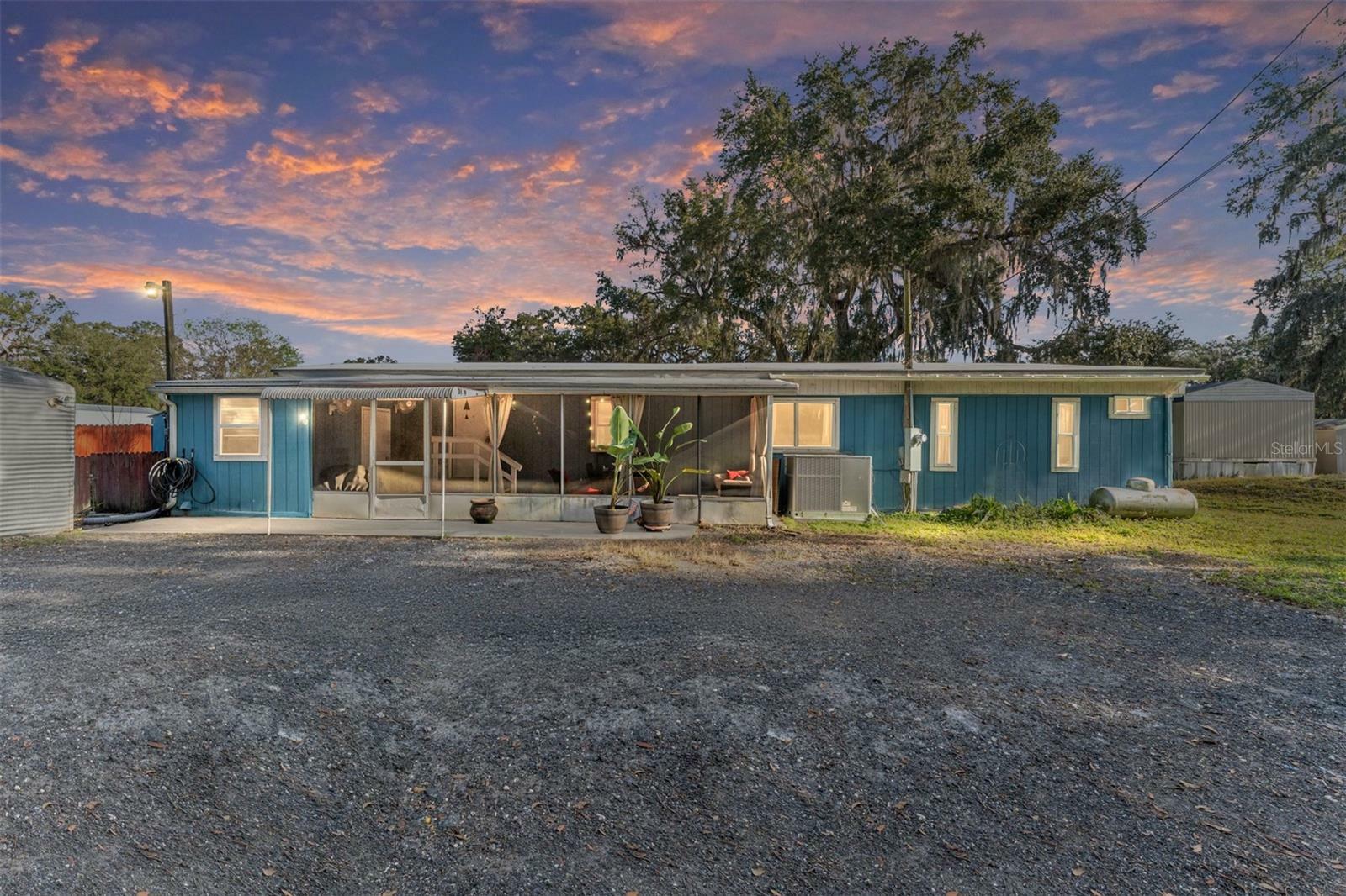 Property Photo: 3149 Cr 430 FL 33538