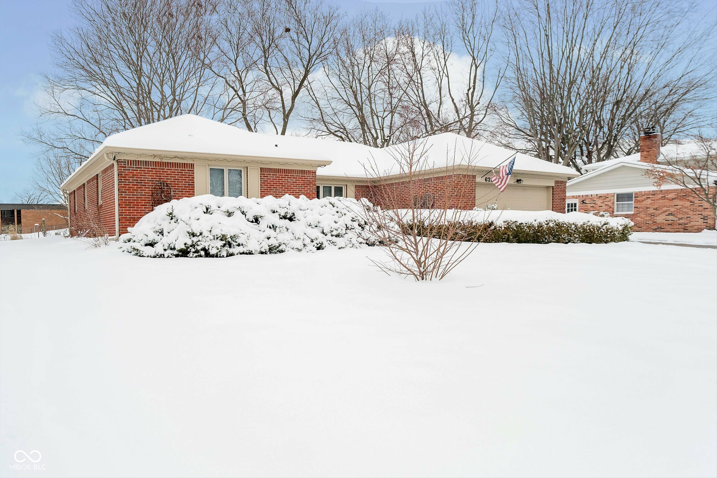 Property Photo:  628 Folcroft Court  IN 46234 