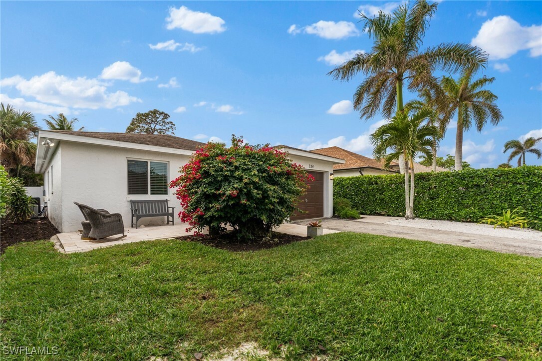 Property Photo:  534 97th Avenue N  FL 34108 