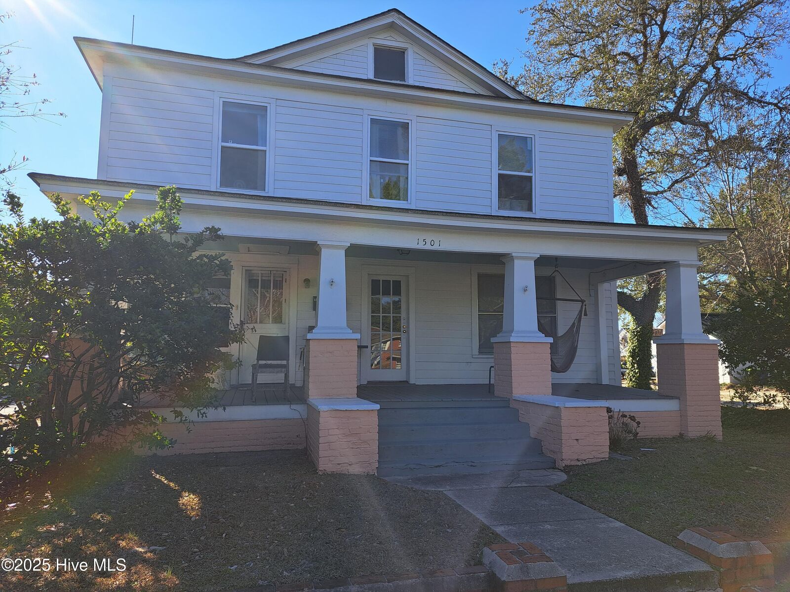 Property Photo:  1501 Arendell Street A  NC 28557 