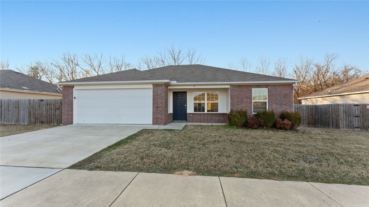 Property Photo:  1125 S Splash Drive  AR 72701 