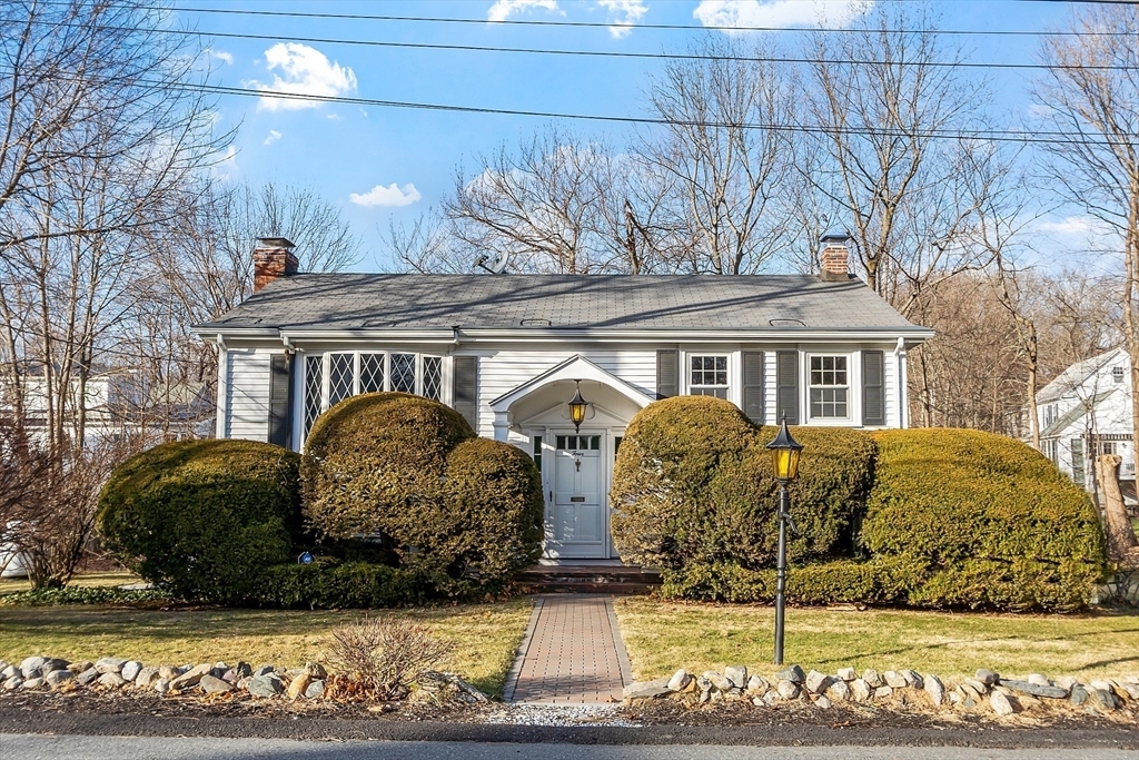 Property Photo:  4 Ivanhoe Lane  MA 01810 