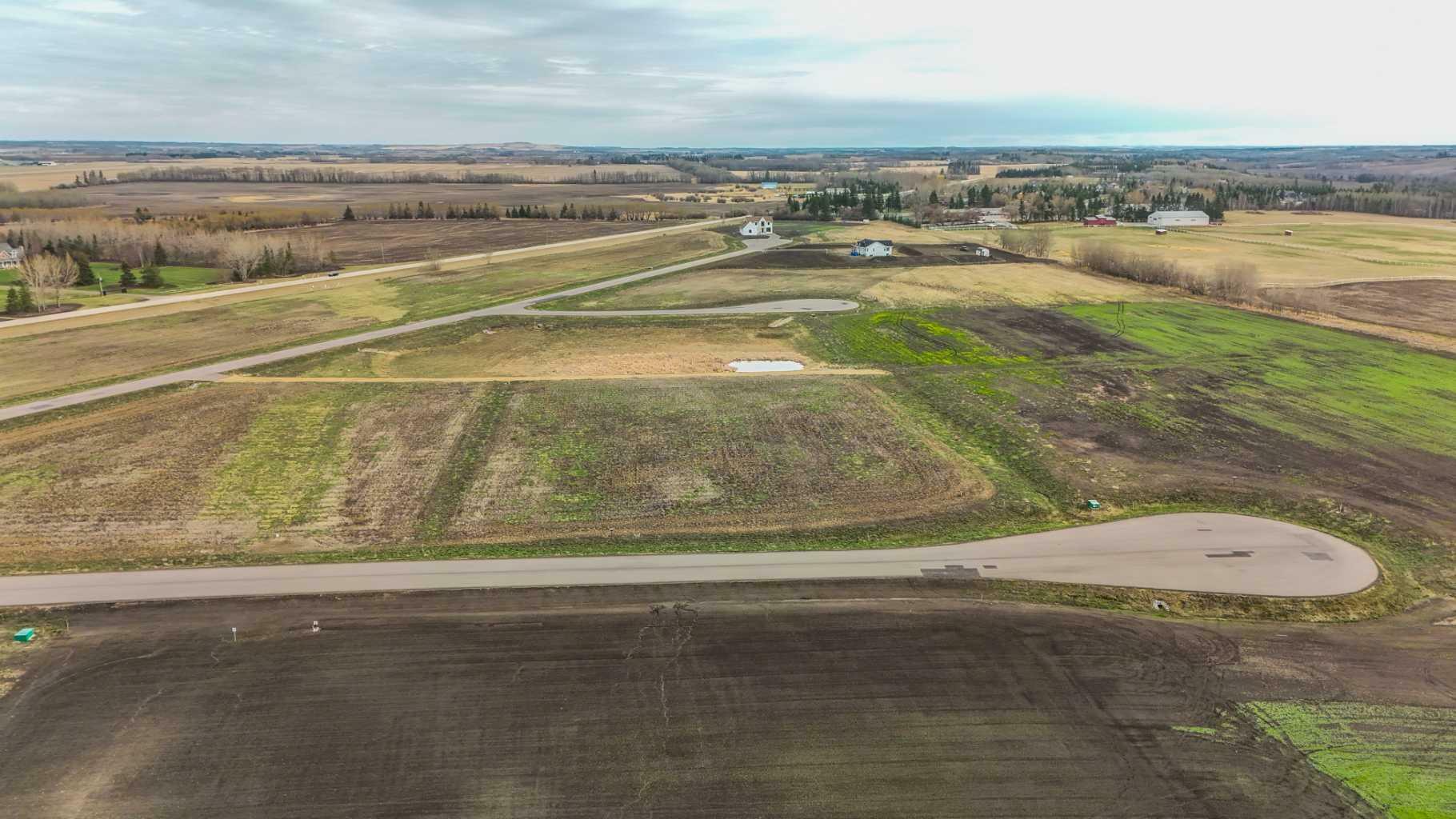 Property Photo: 28163 Township Road 374 35 AB T4E 2E1