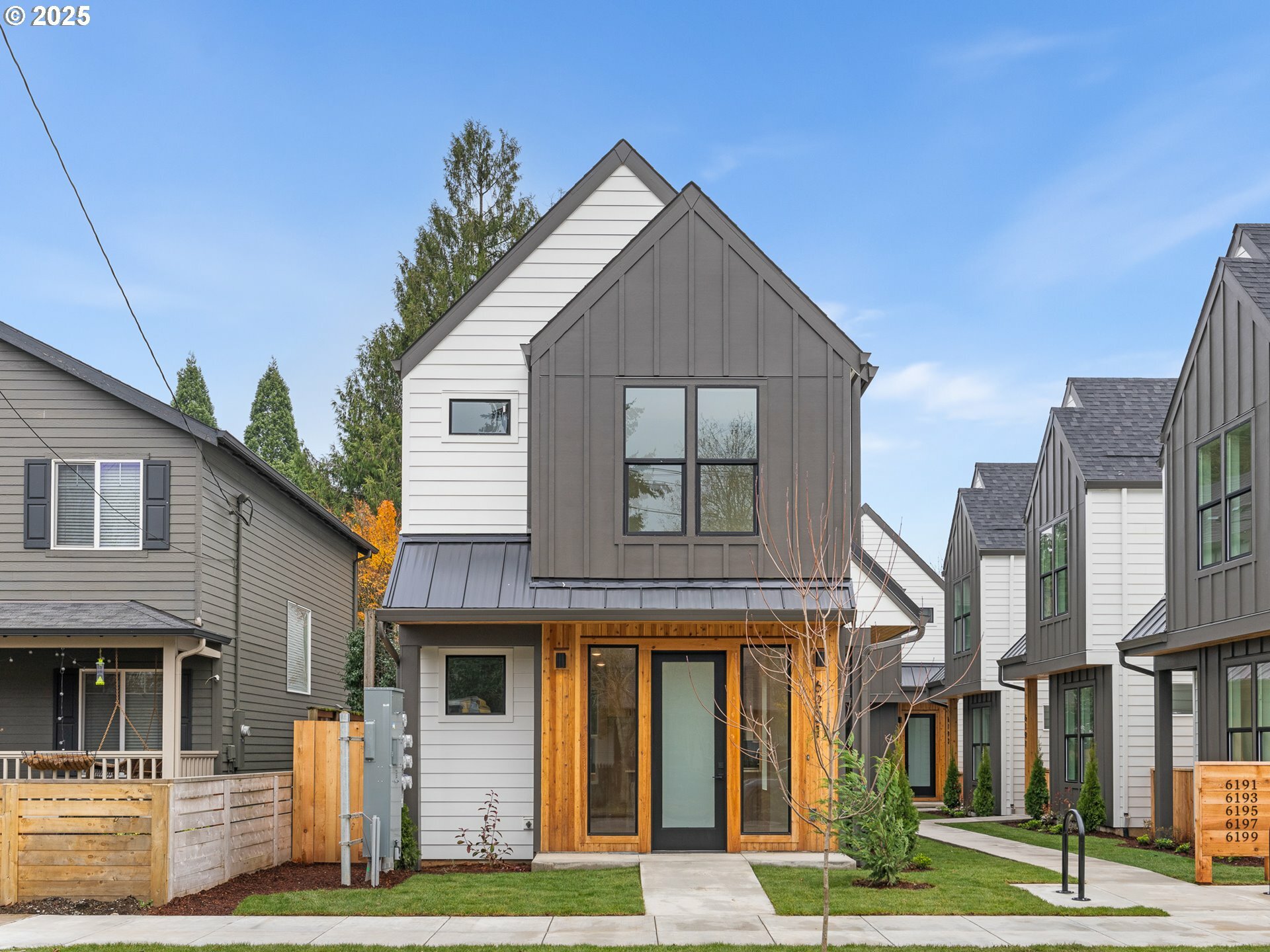 Property Photo: 6201 N Amherst St OR 97203