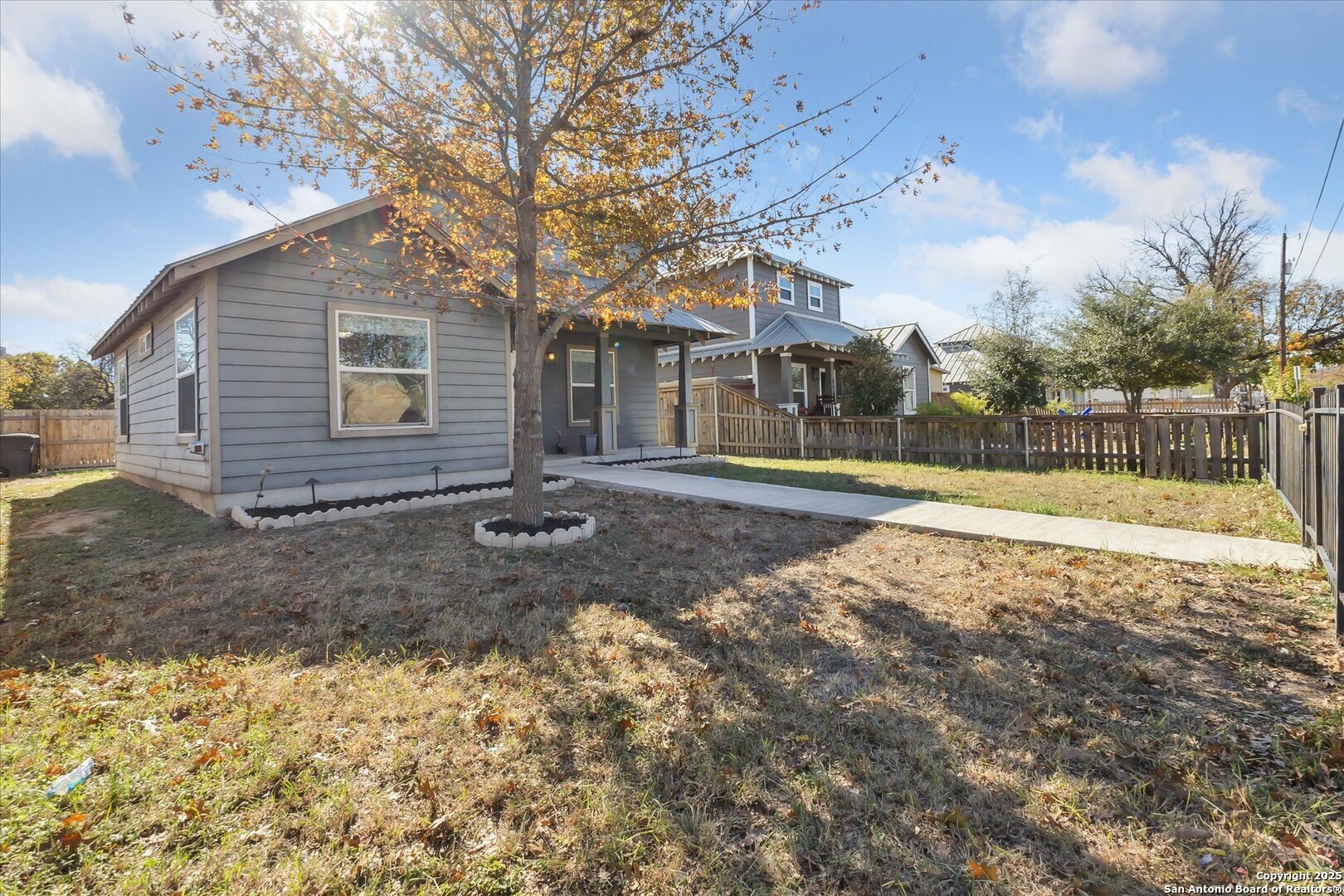 Property Photo:  602 W Euclid Ave  TX 78212 