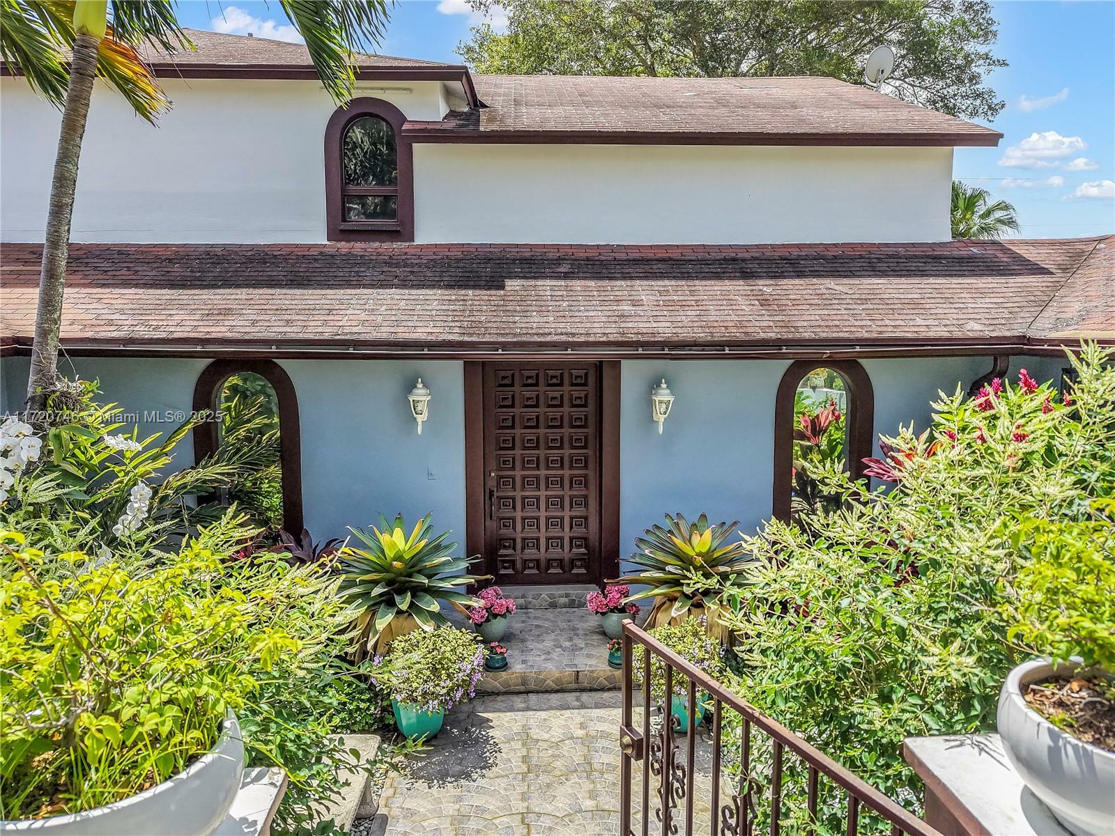Property Photo: 1524 39th St FL 33407
