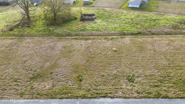 Property Photo: 217 Laurelwood Drive LA 70501