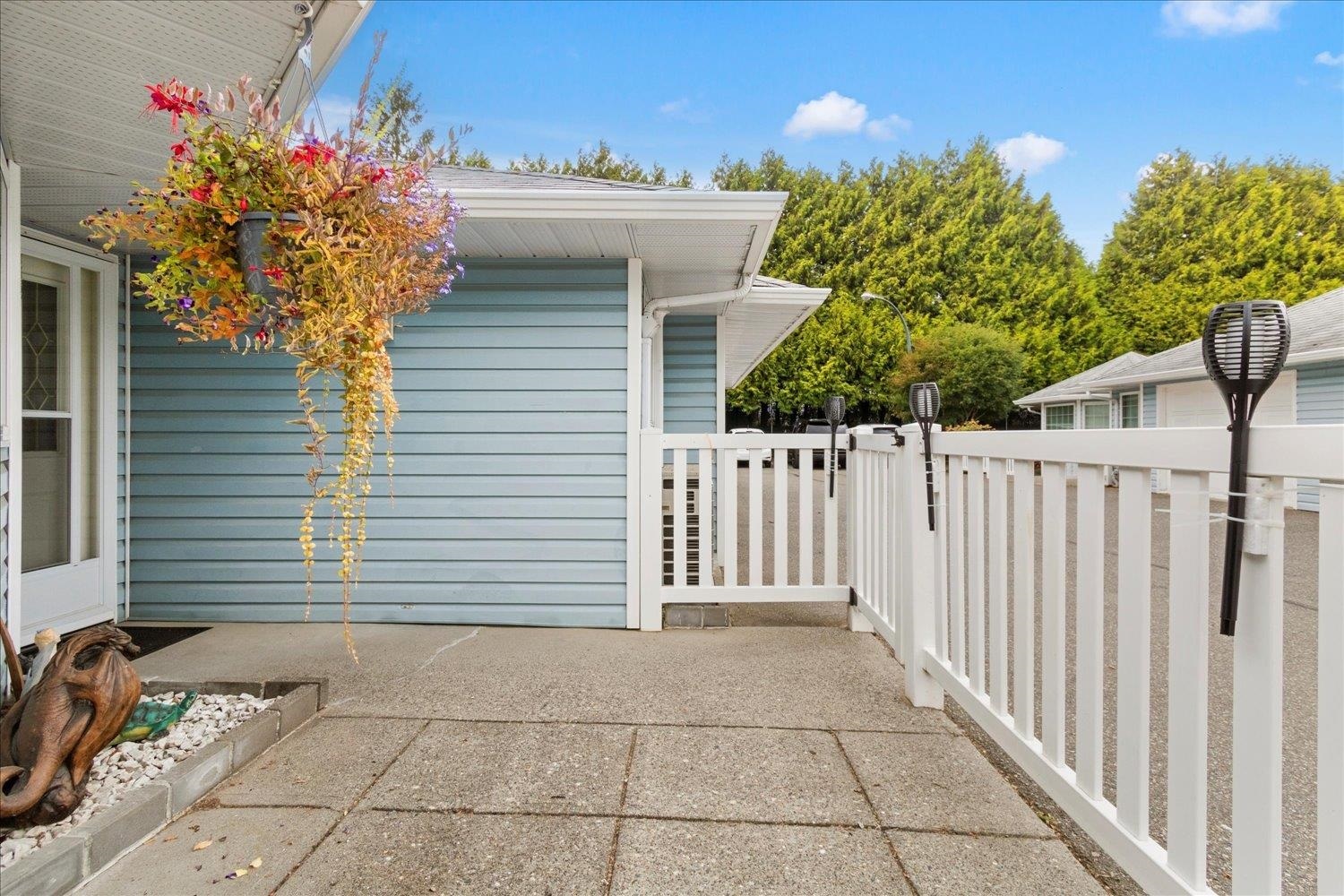 Property Photo: 1450 McCallum Road 41 BC V2S 8A5