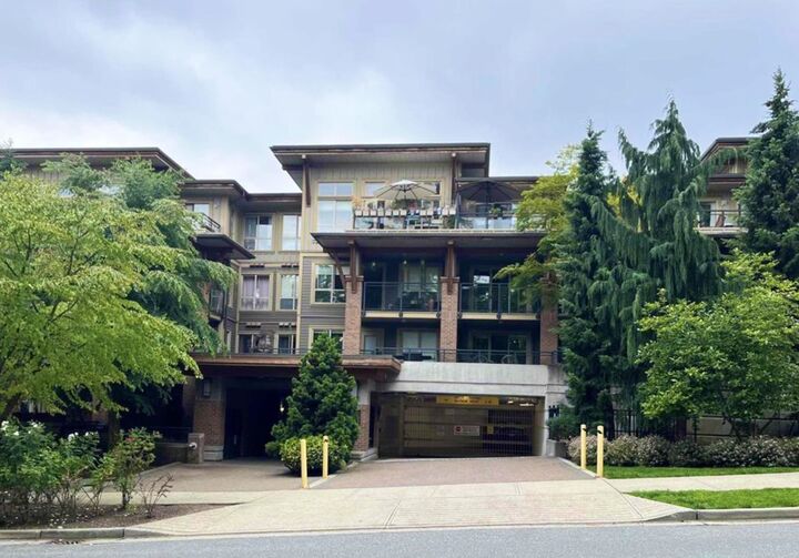 1633 Mackay Avenue 317 — photo 1