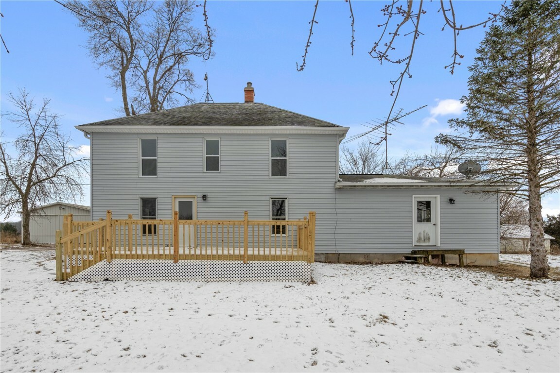 Property Photo:  1454 Maxson Rd  IA 52403 