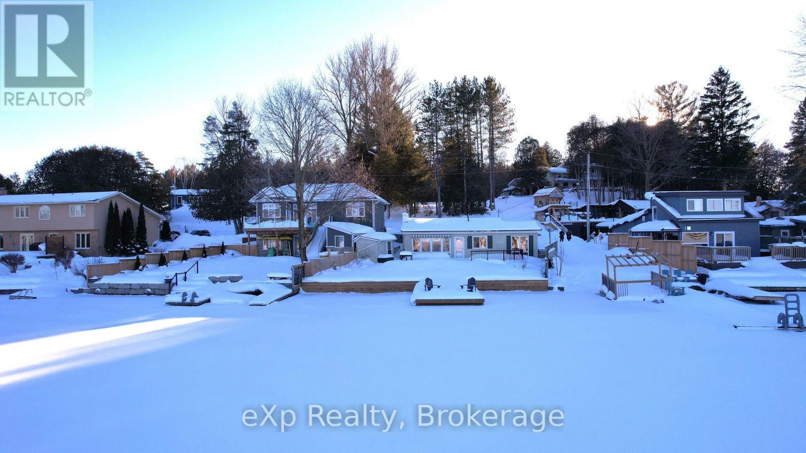 Property Photo:  209 Lake Rosalind Road 2  ON N4N 3B9 