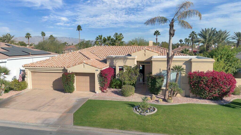 41860 Hogan Drive  Palm Desert CA 92211 photo