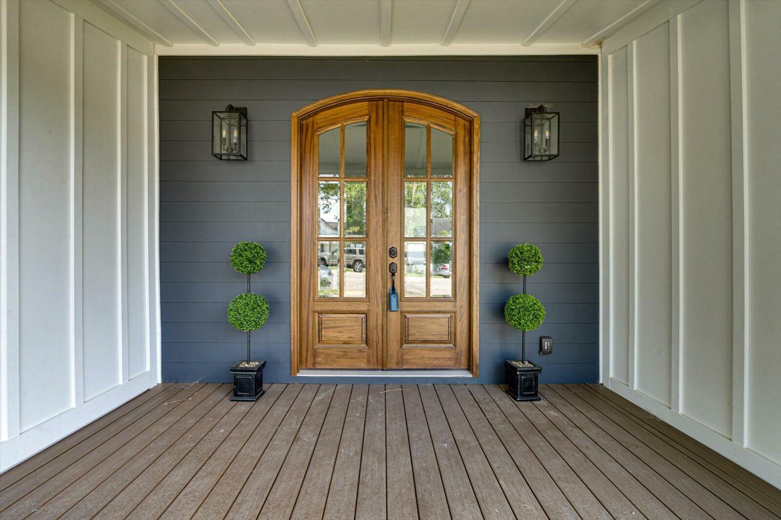 Property Photo: 723 Mississippi Avenue TN 37405