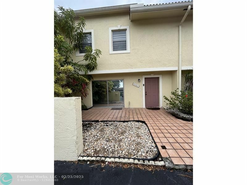 Property Photo:  4305 Coral Springs Drive 2H  FL 33065 