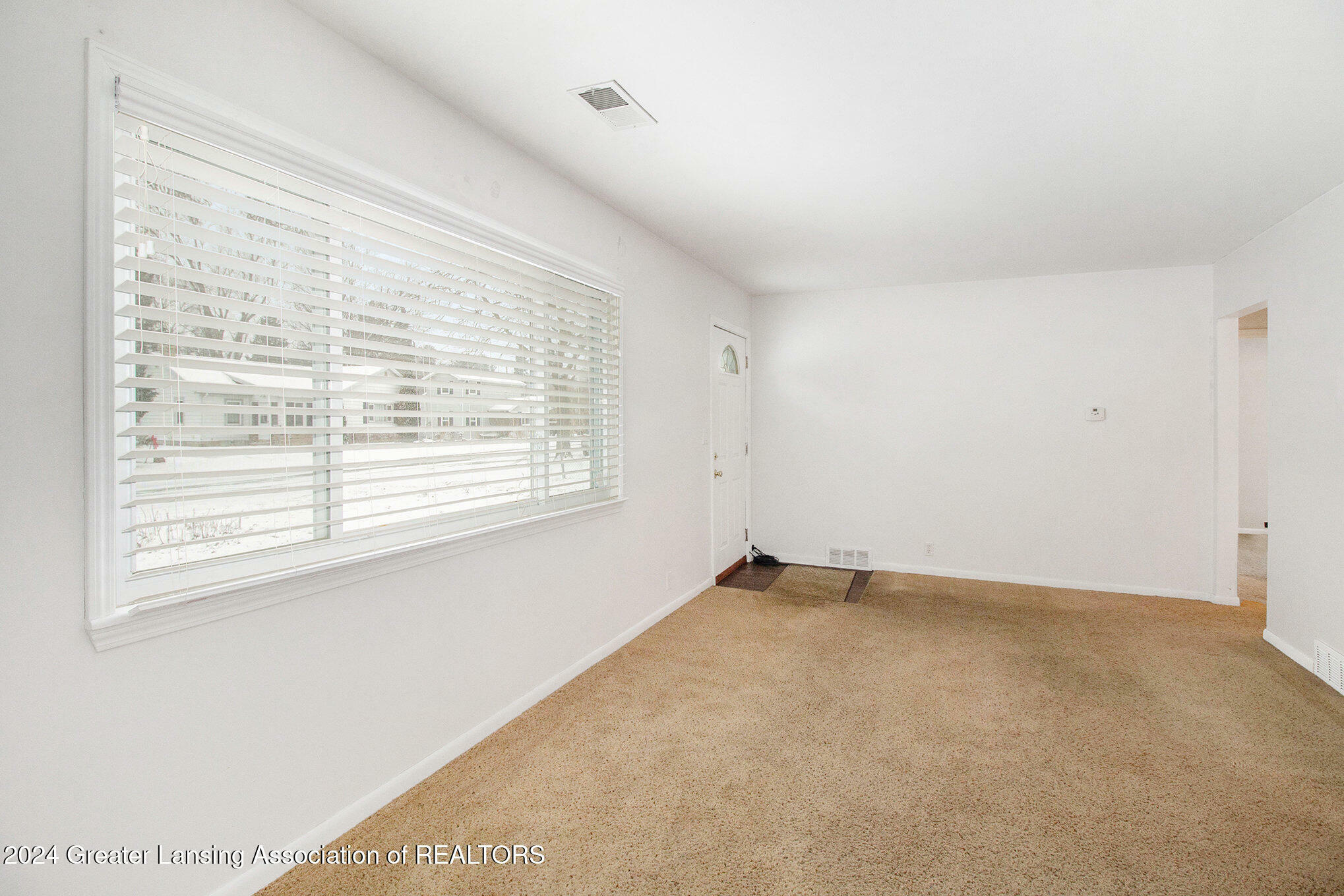 Property Photo:  638 Irving Street  MI 48895 