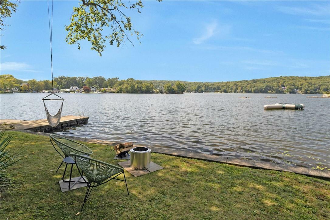 Property Photo:  7 Wildwood Lane  NY 10579 