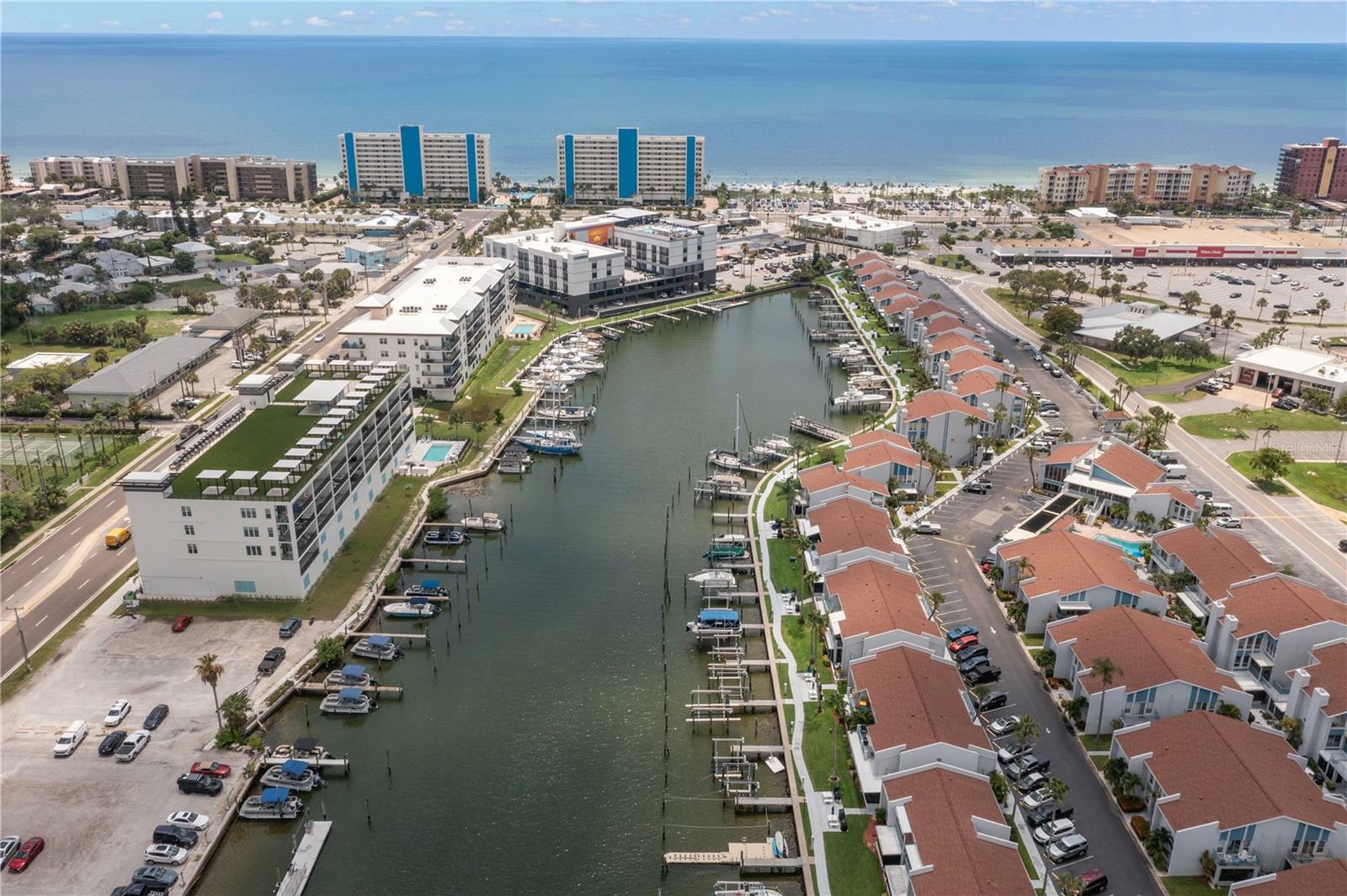 Property Photo:  320 Medallion Boulevard  FL 33708 