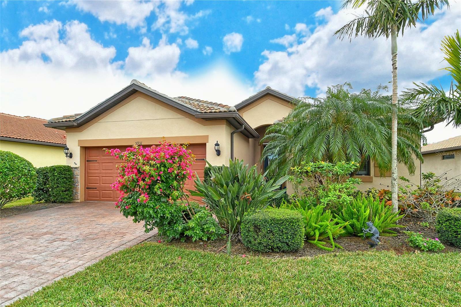 Property Photo: 5931 Caspian Tern Drive FL 34238