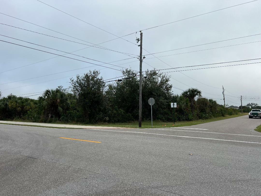 Property Photo:  14283 Keystone Boulevard  FL 33981 