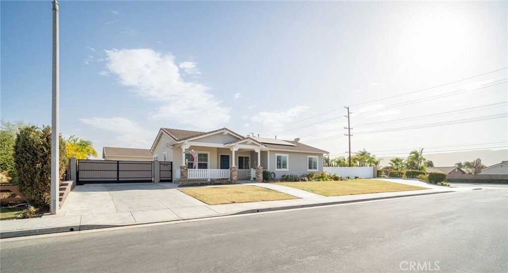Property Photo: 41744 Mesquite Lane CA 92562