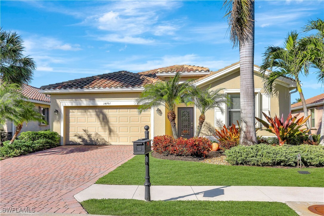 Property Photo:  14701 Cranberry Court  FL 34114 