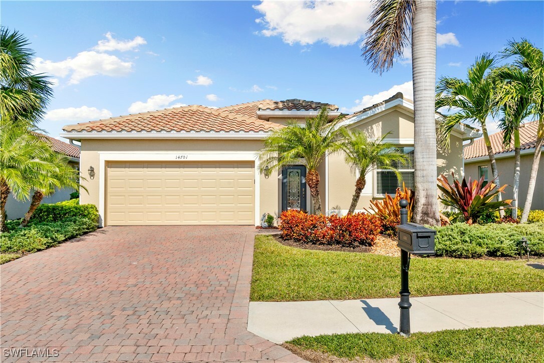 Property Photo:  14701 Cranberry Court  FL 34114 