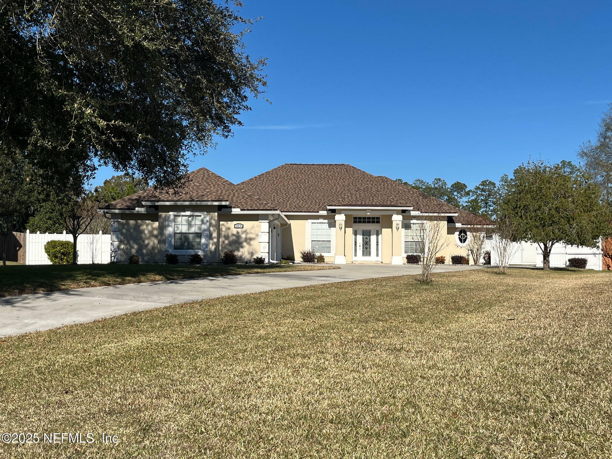 Property Photo:  4242 Carriage Court  FL 32068 