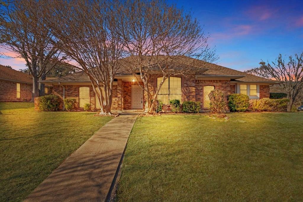 Property Photo:  1603 Green Tree Lane  TX 75137 