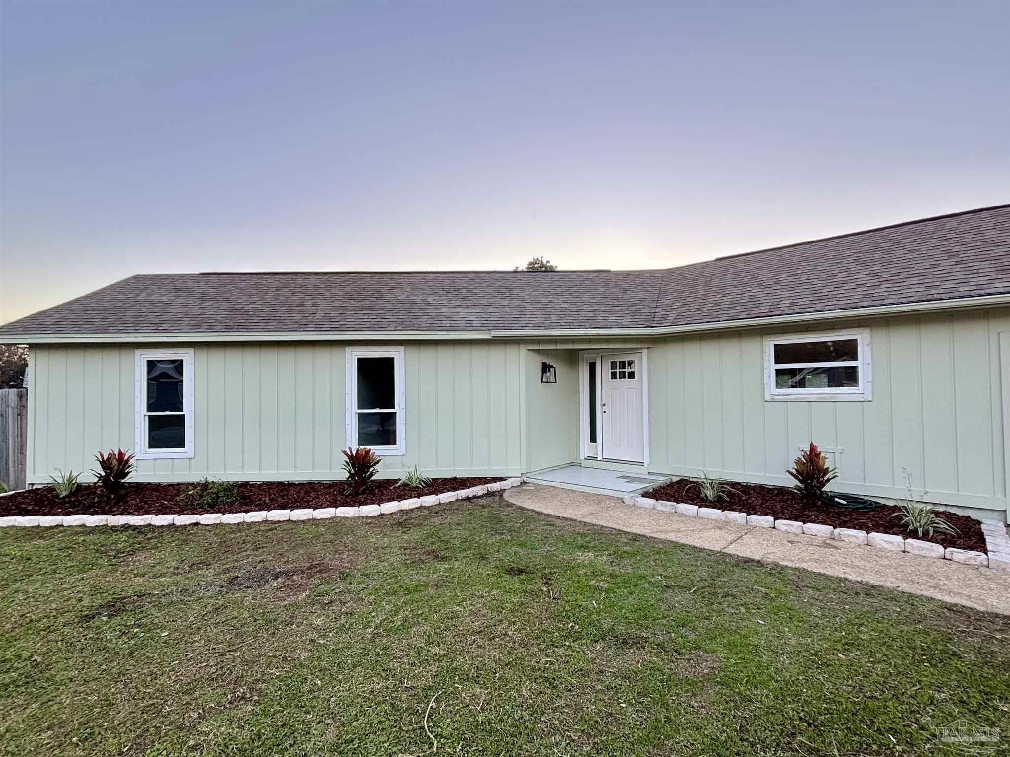 Property Photo:  2829 Via Roma Ct  FL 32563 