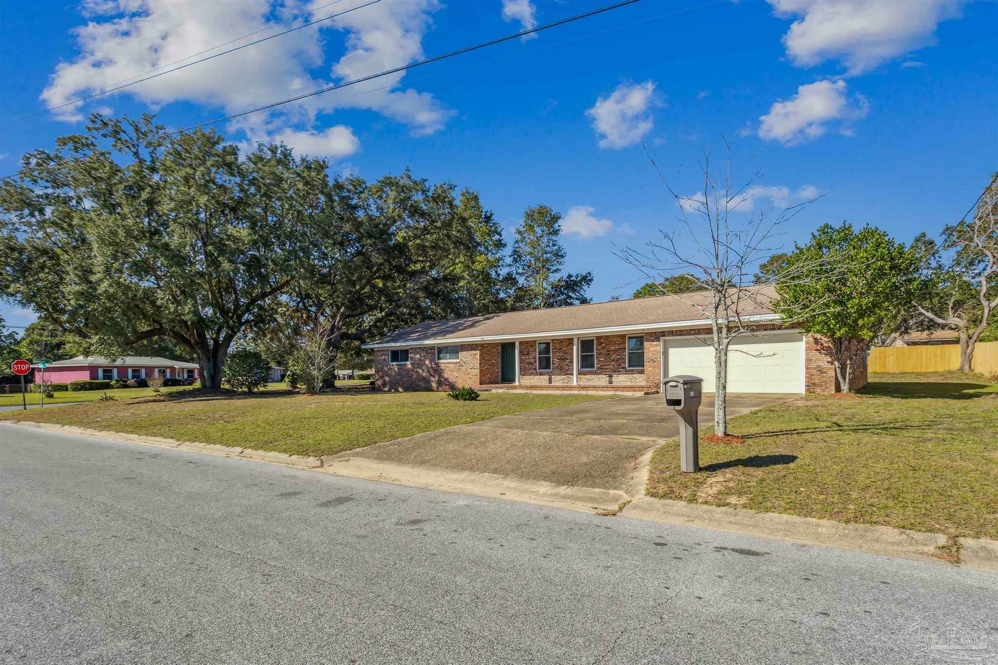 Property Photo:  720 Lambert St  FL 32505 