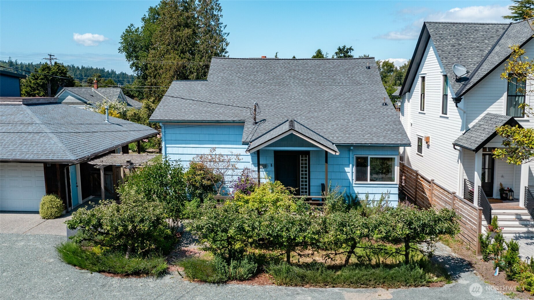 Property Photo: 307 Center St WA 98257