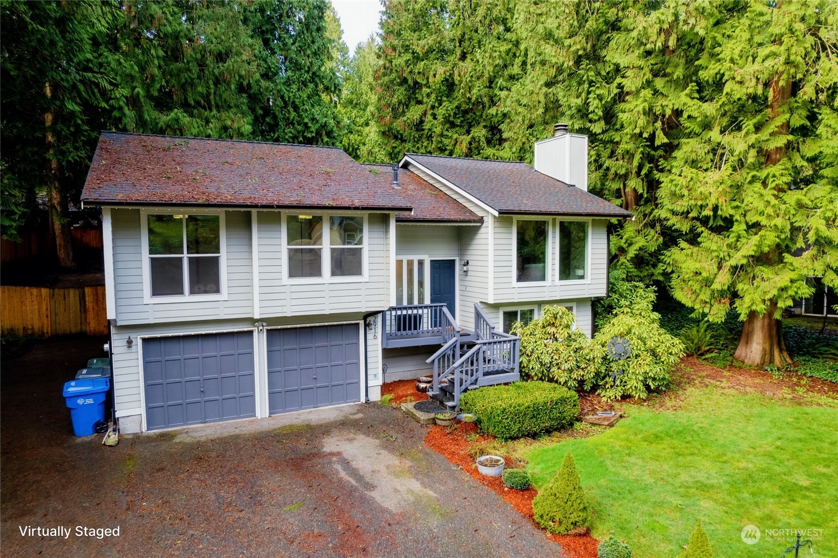 Property Photo:  2916  87th Avenue Ct E  WA 98371 