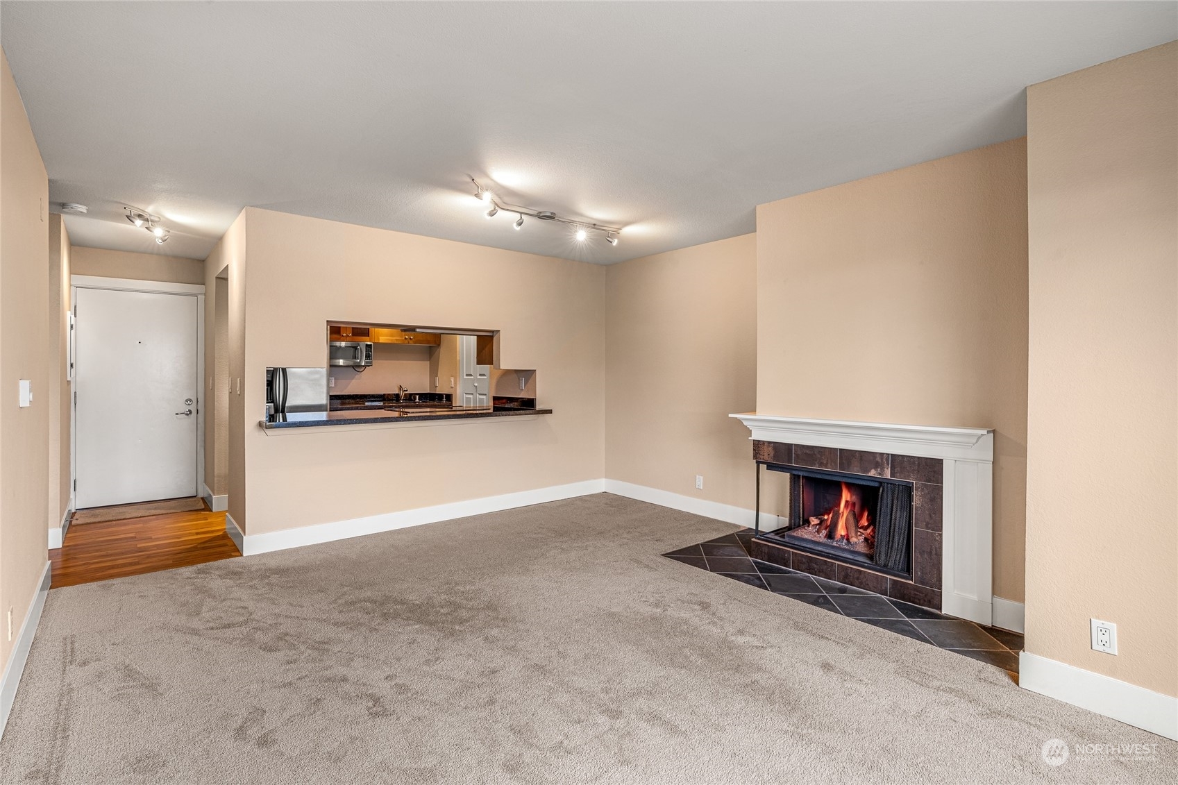 Property Photo:  935 N 200th Street A203  WA 98133 