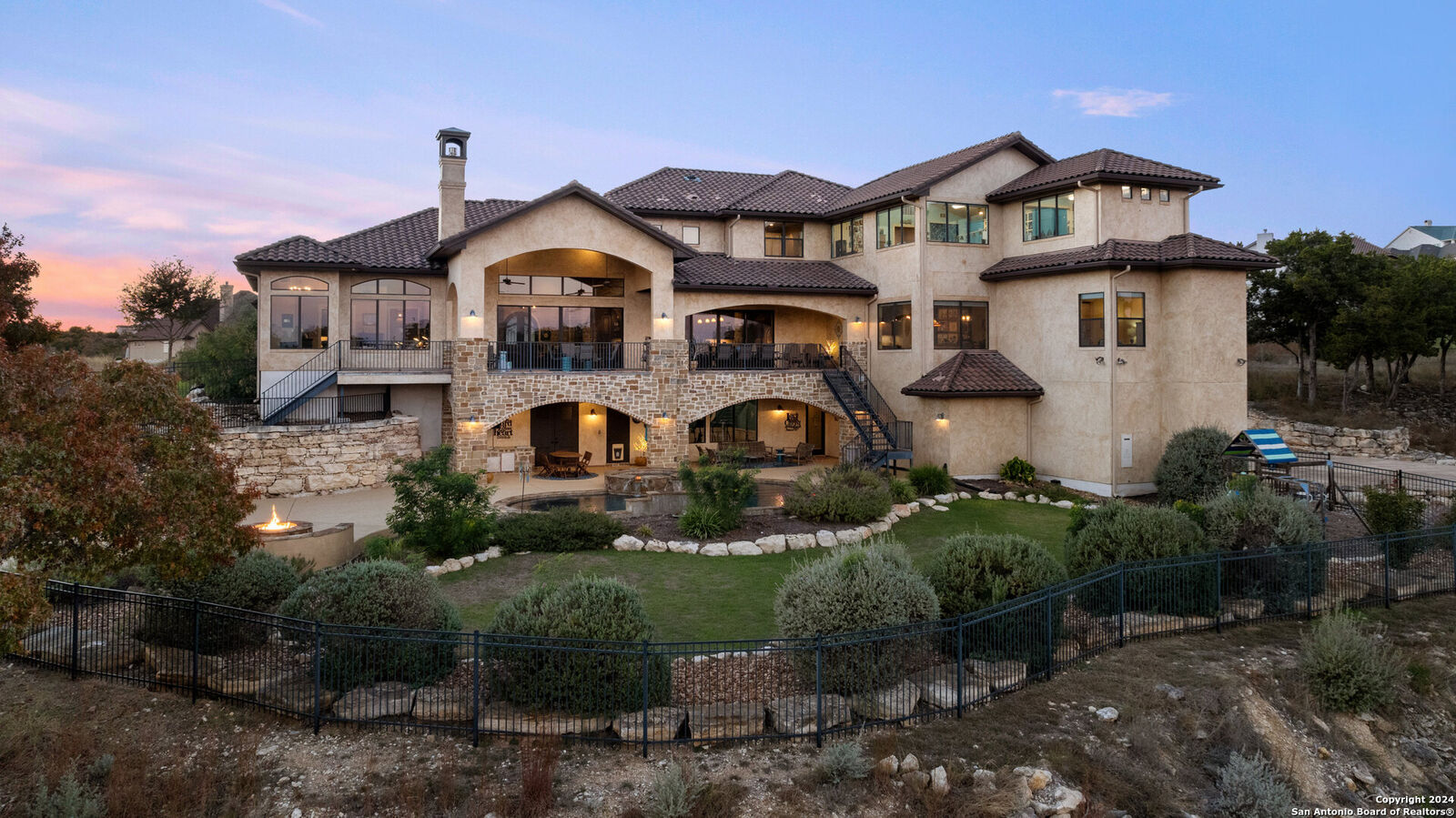 Property Photo: 1039 Bluewater Place TX 78070