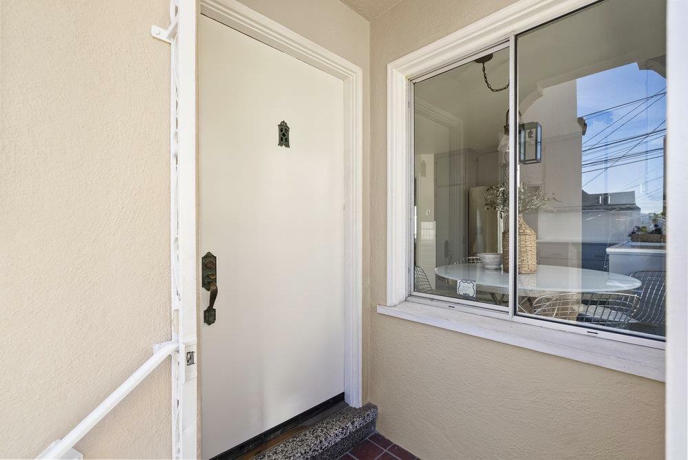 Property Photo:  74 Vale Street  CA 94014 