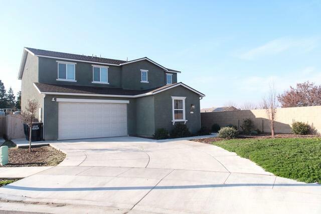 Property Photo:  1603 E Copper Court  CA 93292 