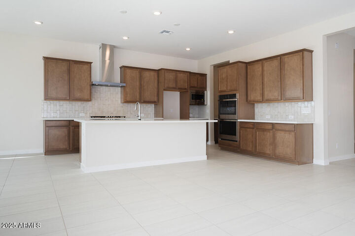 Property Photo:  853 W Golden Ore Pass  AZ 85120 